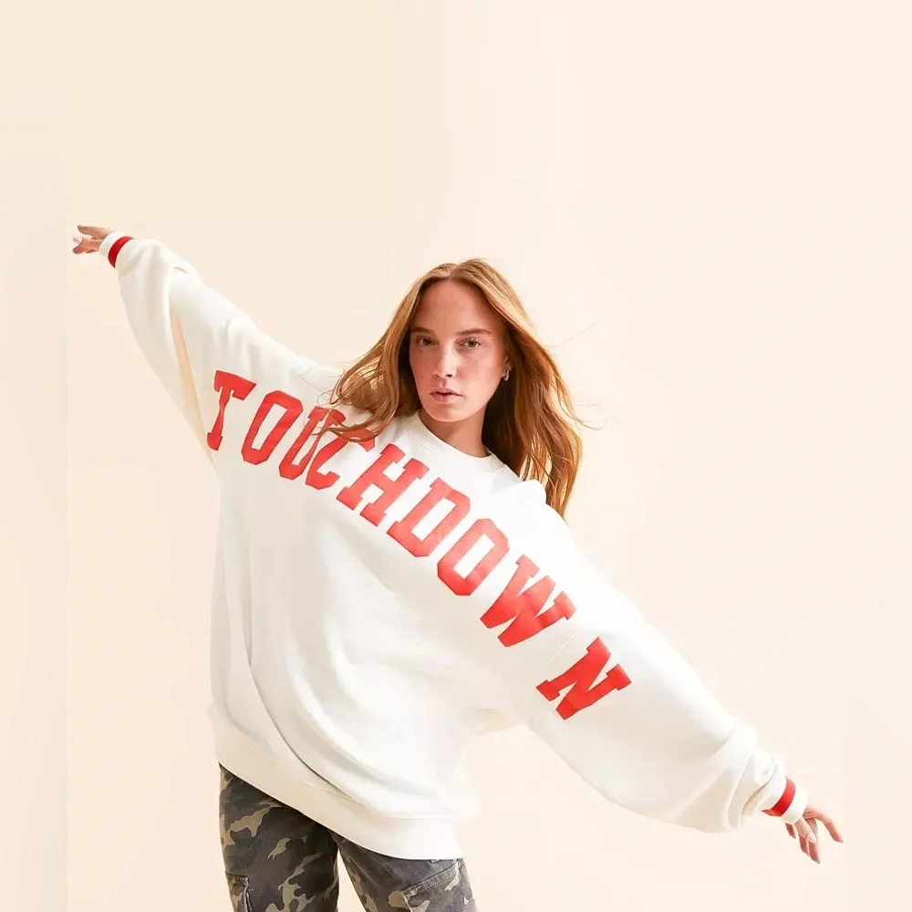 Touchdown Pullover - Picture 3 of 3